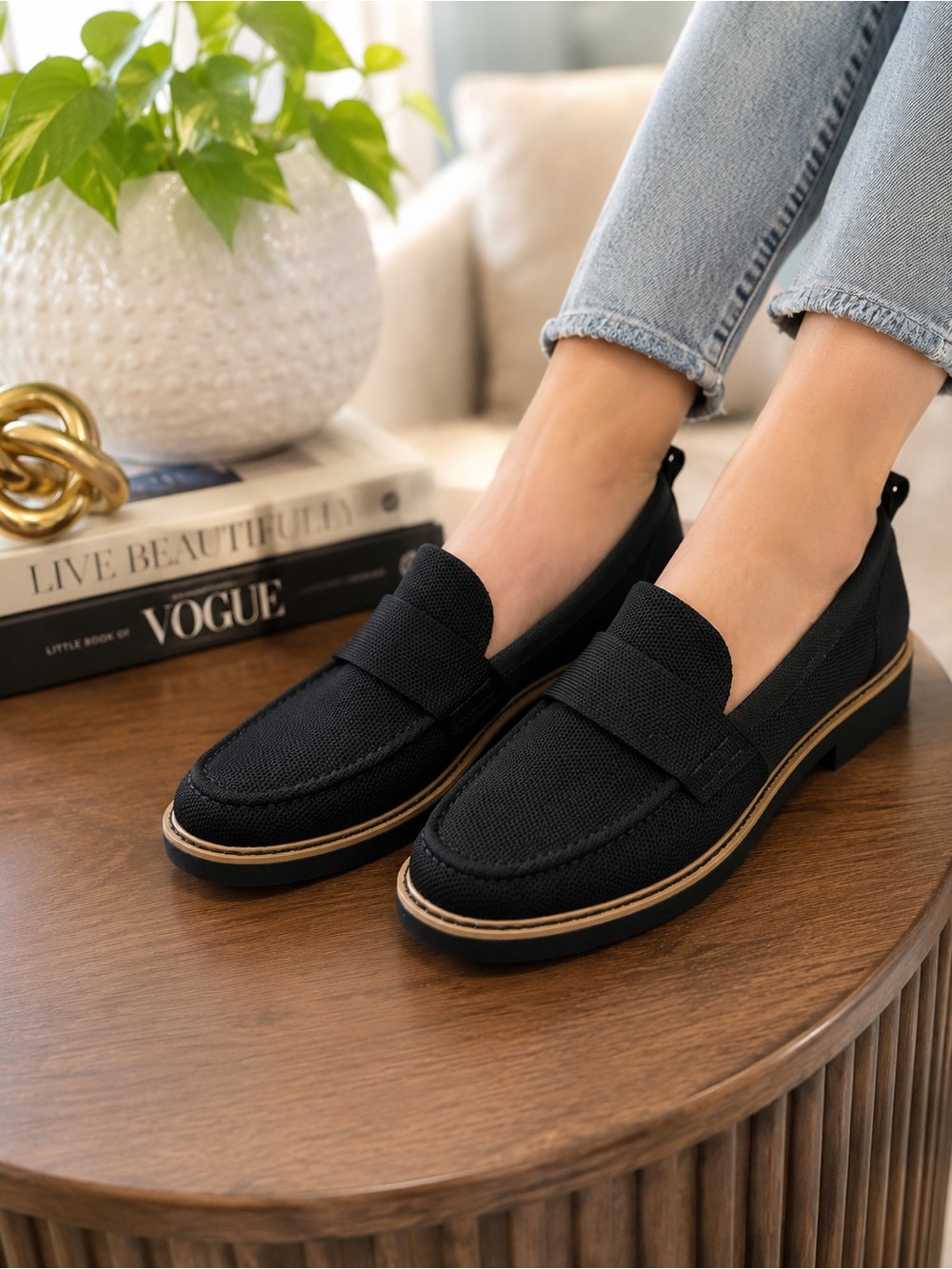 Taryn Rose Women’s Black Knit Comfort Loafers Slip On Shoes Size 10
